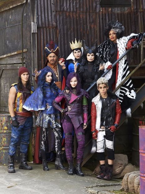 Descendants 1 (9) - The Descendants