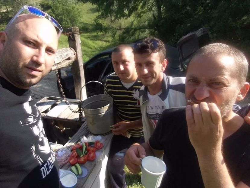 received_1448015665260251 - prietenii mei