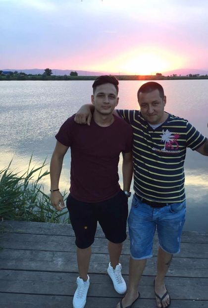 received_1630101243699581 - familia mea