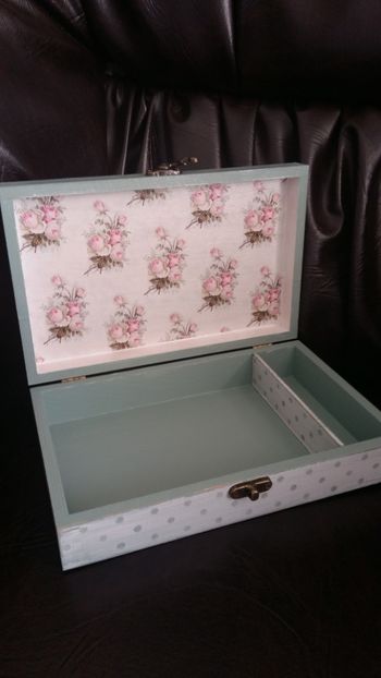  - 0 -- DECOUPAGE SI ALTE LUCRURI