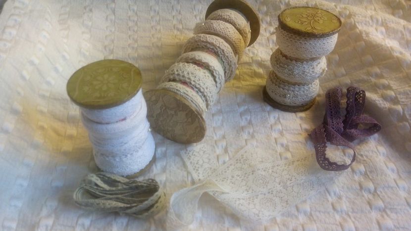  - 0 -- DECOUPAGE SI ALTE LUCRURI