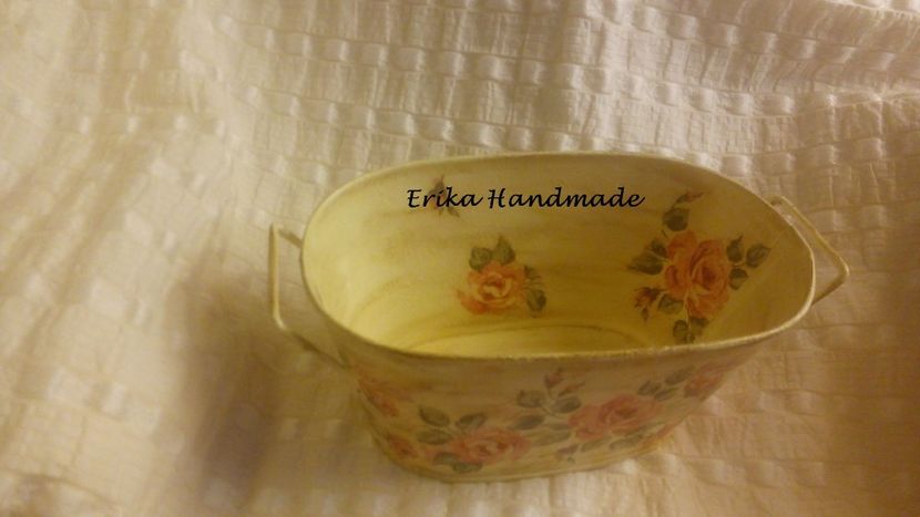  - 0 -- DECOUPAGE SI ALTE LUCRURI