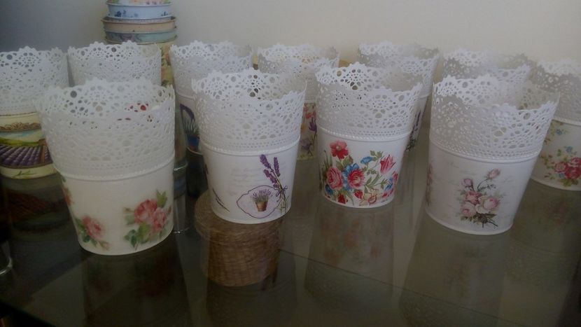  - 0 -- DECOUPAGE SI ALTE LUCRURI