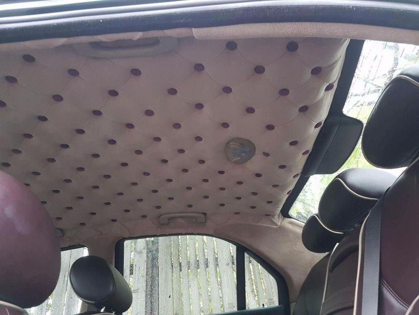 received_1829473970686192 - Tapiterie auto