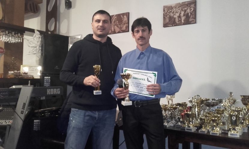  - 7 poze cu columbofili si premieri