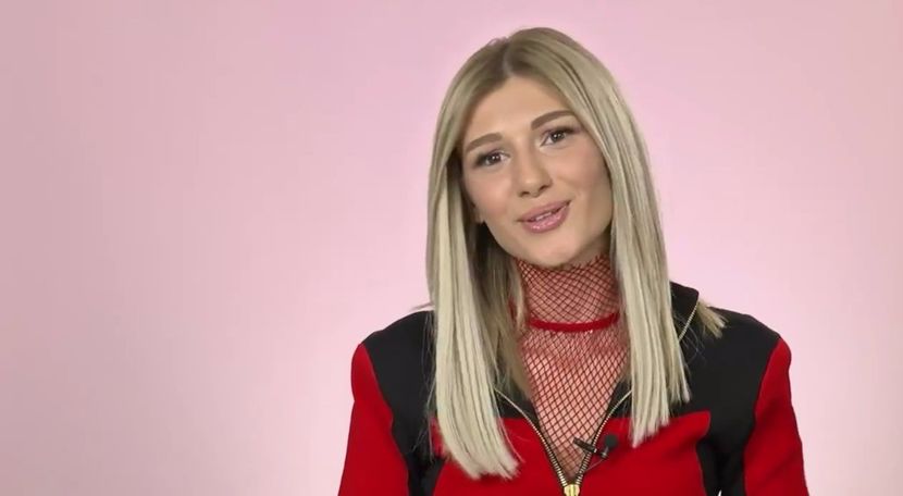 bandicam 2017-11-13 17-19-36-065 - a Alina - Ali poze noi dar puse recent 14