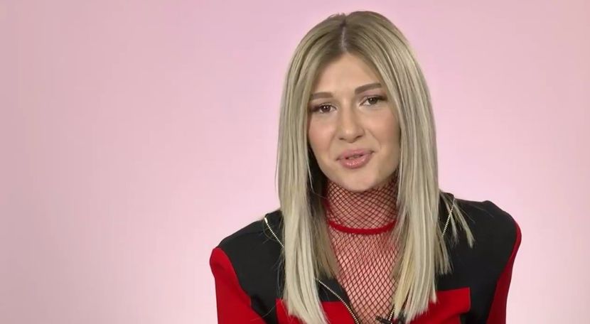 bandicam 2017-11-13 17-19-56-334 - a Alina - Ali poze noi dar puse recent 14