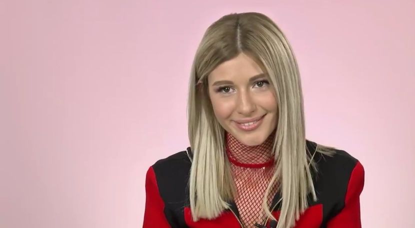 bandicam 2017-11-13 17-20-00-625 - a Alina - Ali poze noi dar puse recent 14