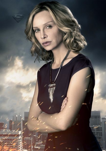 25 Calista Flockhart as Cat Grant Season 2 - Supergirl