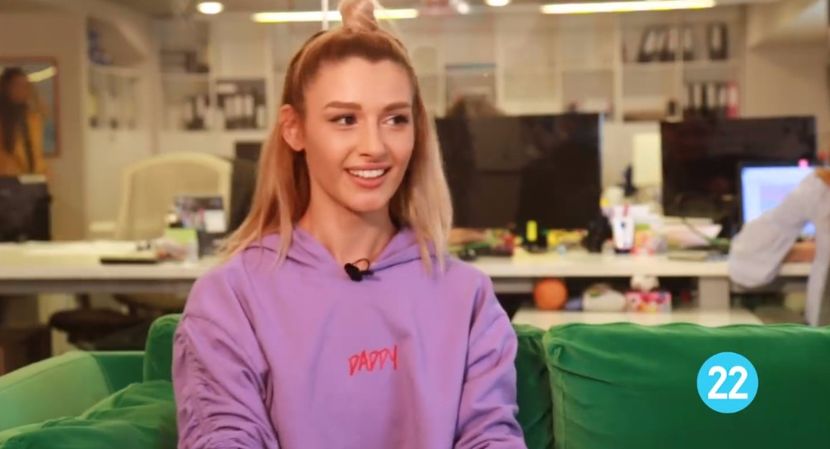 bandicam 2017-11-14 20-06-17-803 - a Alina - Ali poze noi dar puse recent 14