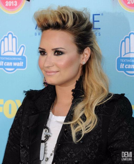  - DEMI LOVATO LA TEEN CHOICE AWARDS 2013