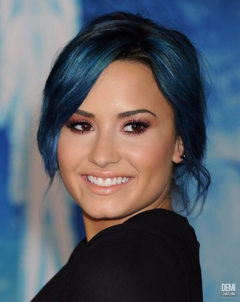  - DEMI LOVATO LA WALT DISNEY FROZEN PREMIERE