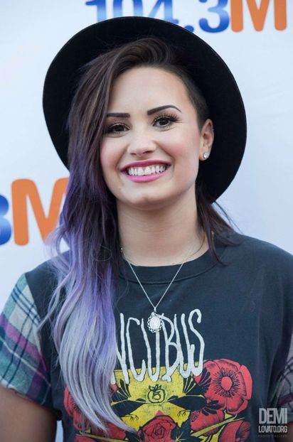  - DEMI LOVATO LA MY FM PRESENTS MY BIG NIGHT OUT