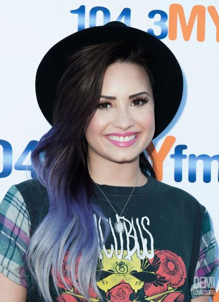  - DEMI LOVATO LA MY FM PRESENTS MY BIG NIGHT OUT