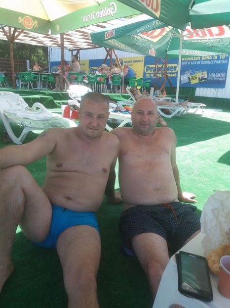 received_1469458733115944 - prietenii mei