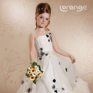 Frumoasa - xxPetaledeTrandafirxx