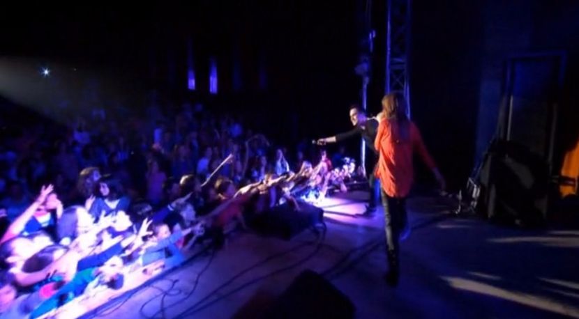 bandicam 2017-11-17 18-52-25-186 - 01 one - pmv - 3