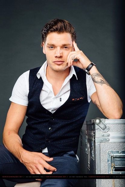 Dom (5) - Dominic Sherwood