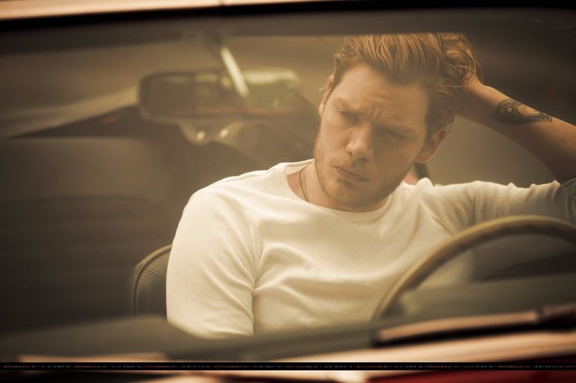 Dom (31) - Dominic Sherwood