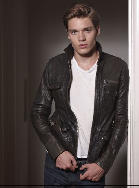 Dom (59) - Dominic Sherwood