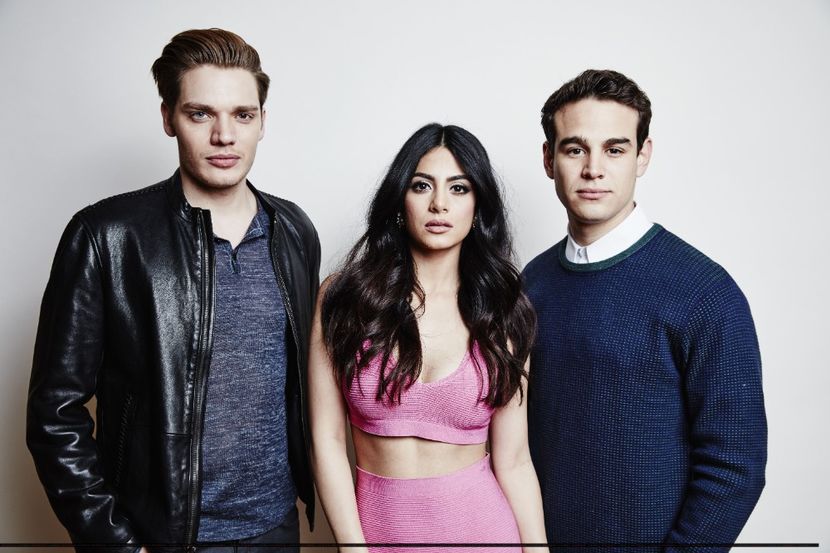 001 (7) - Shadowhunters