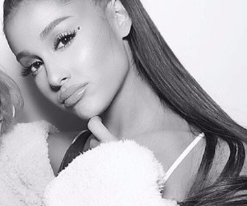 superthumb (4) - ariana - an - 2