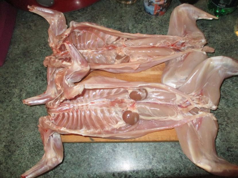 masc.de Neo si Calif 3,5 luni - SACRIFICARI