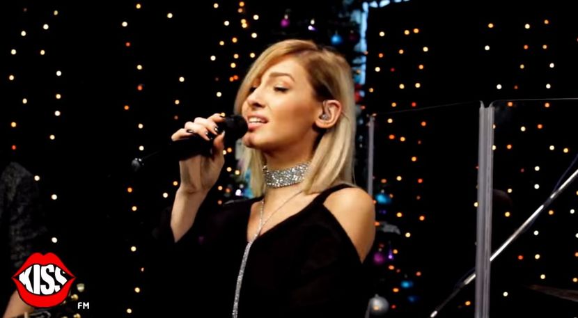 bandicam 2017-11-24 10-29-20-133 - Kiss FM