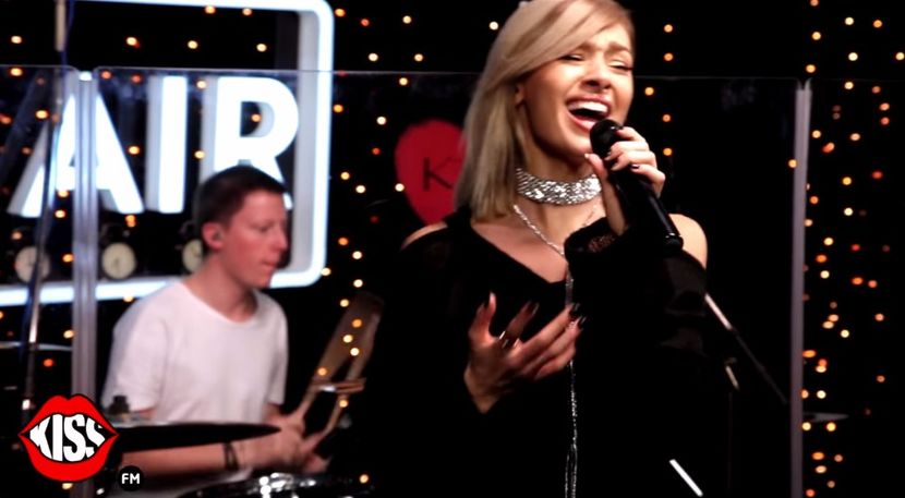 bandicam 2017-11-24 10-29-25-712 - Kiss FM