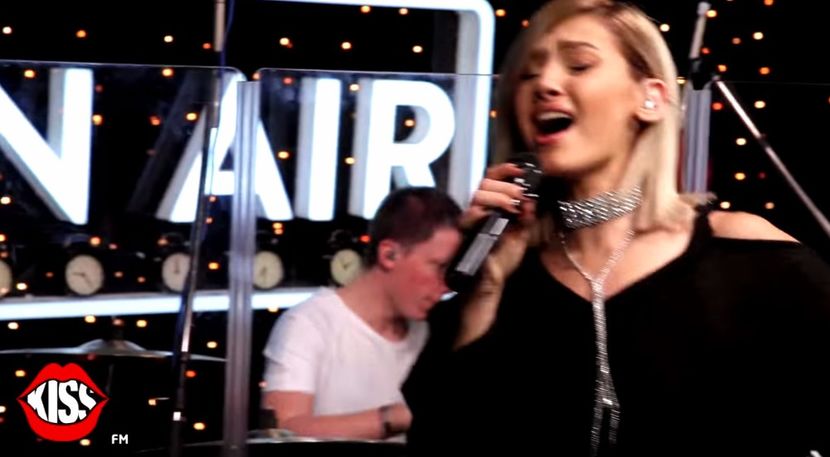 bandicam 2017-11-24 10-29-30-098 - Kiss FM