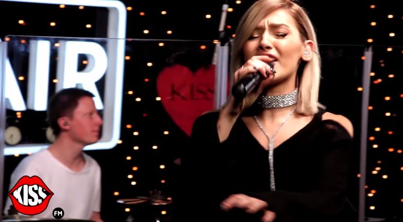 bandicam 2017-11-24 10-29-30-684 - Kiss FM