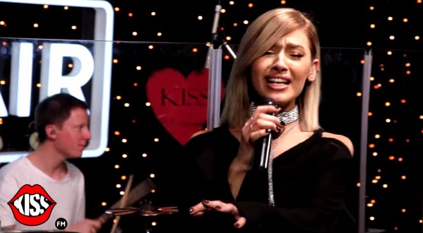 bandicam 2017-11-24 10-29-30-909 - Kiss FM