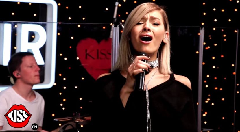 bandicam 2017-11-24 10-29-31-508 - Kiss FM