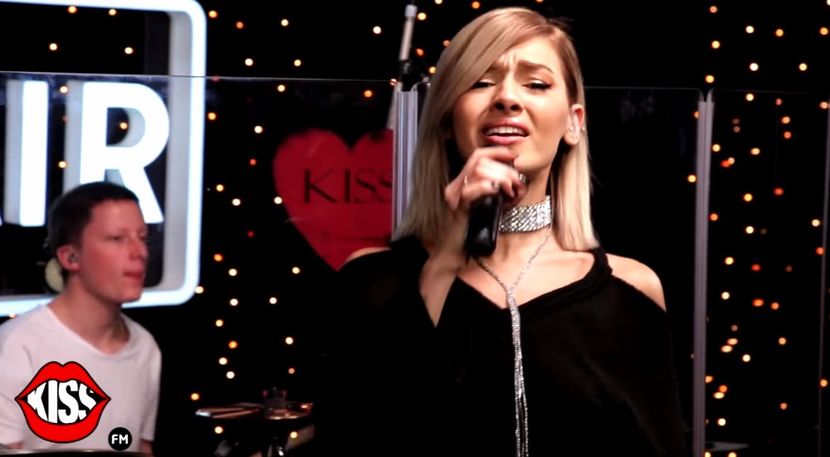 bandicam 2017-11-24 10-29-31-731 - Kiss FM