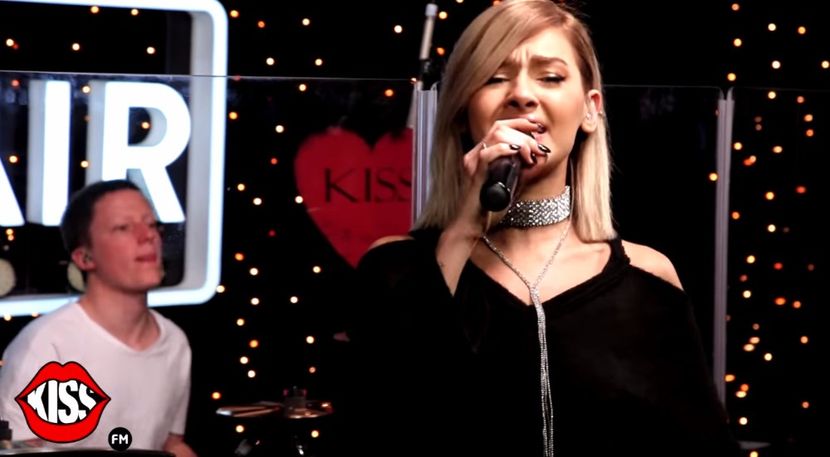 bandicam 2017-11-24 10-29-32-111 - Kiss FM