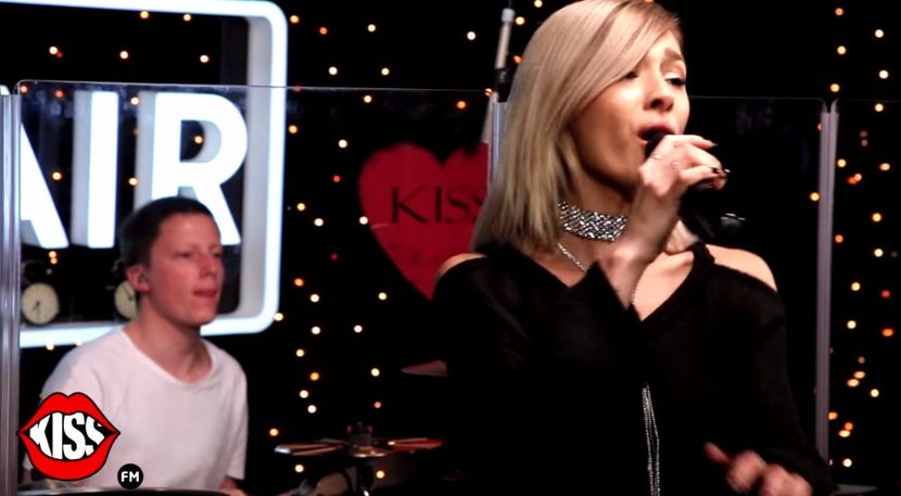 bandicam 2017-11-24 10-29-32-565 - Kiss FM