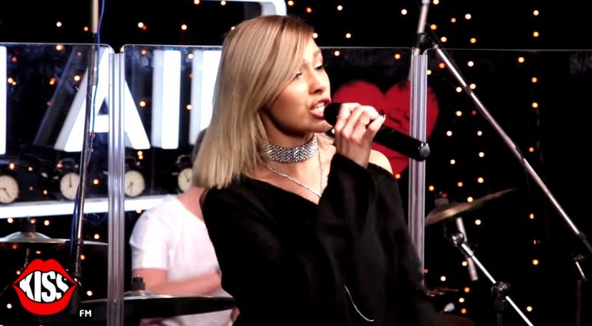 bandicam 2017-11-24 10-29-43-237 - Kiss FM