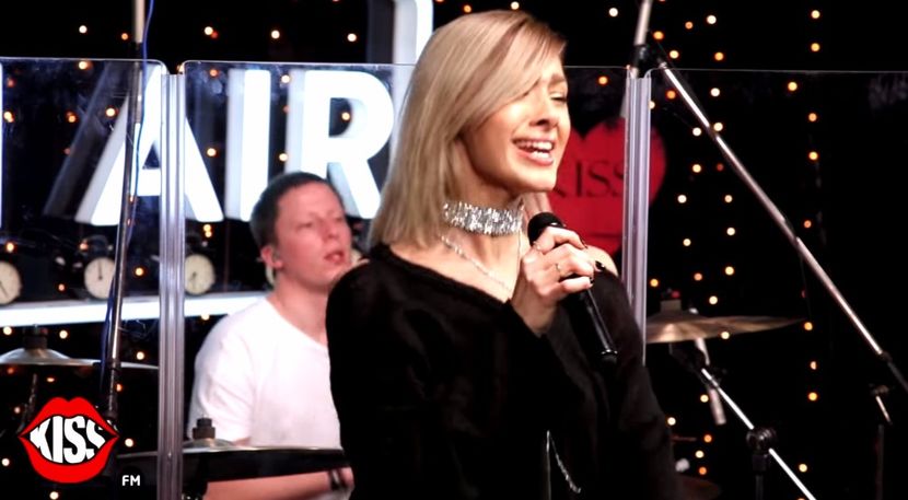 bandicam 2017-11-24 10-29-45-187 - Kiss FM