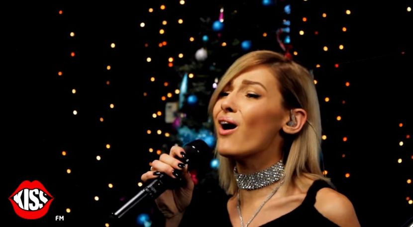 bandicam 2017-11-24 10-29-46-090 - Kiss FM