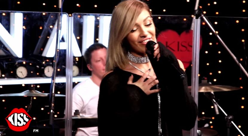 bandicam 2017-11-24 10-29-53-696 - Kiss FM