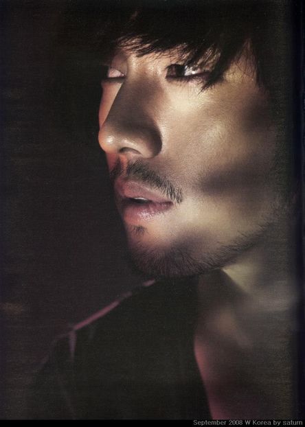 Bine, ne vedem mâine şi am lăsat rochia în sufragerie. - The Vampires Ep 040