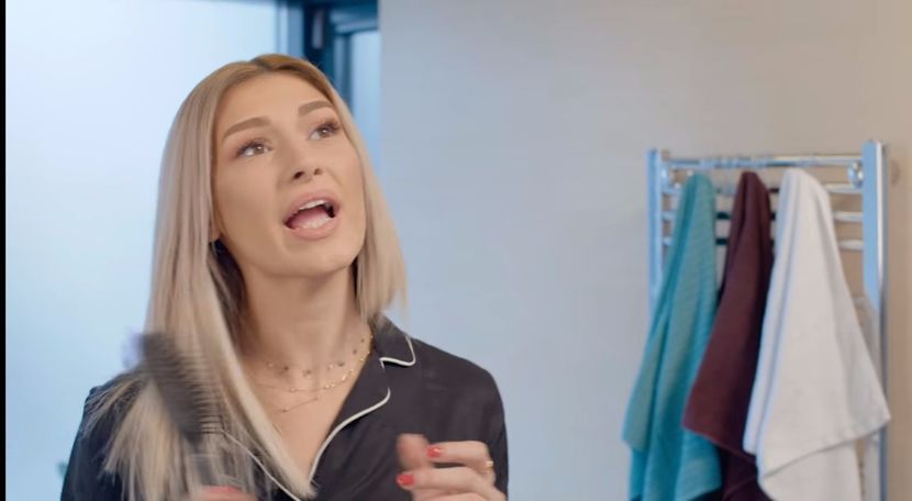 bandicam 2017-11-28 21-29-16-978 - a Alina - Ali poze noi dar puse recent 15