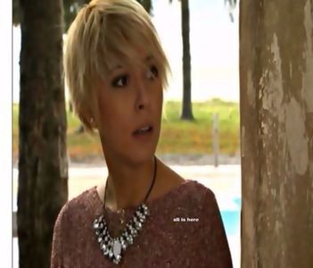 110011008_UEQNYGS3 - 0 a album - seriale