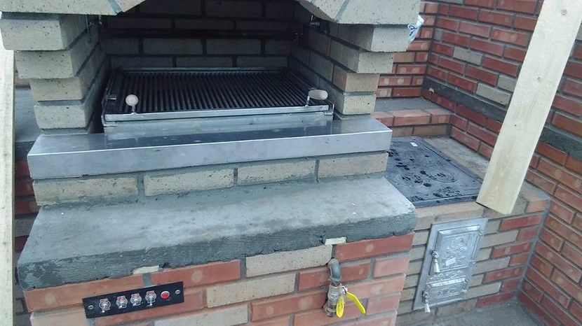 C6 - GRATAR DE GRADINA DIN CARAMIDA LA NEA ION LA CERNAVODA