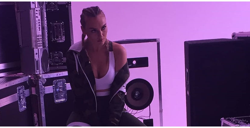 23.n͟͟͞͞o͟͟͞͞i͟͟͞͞e͟͟͞͞m͟͟͞͞b͟͟͞͞r͟͟͞͞i͟͞e͟͞.2017 - private show