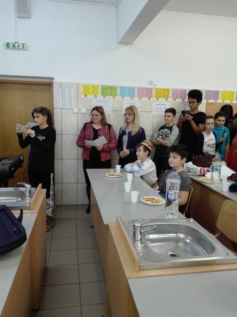  - Activitate de 1 Decembrie