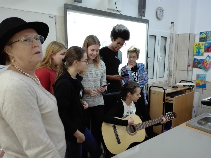  - Activitate de 1 Decembrie