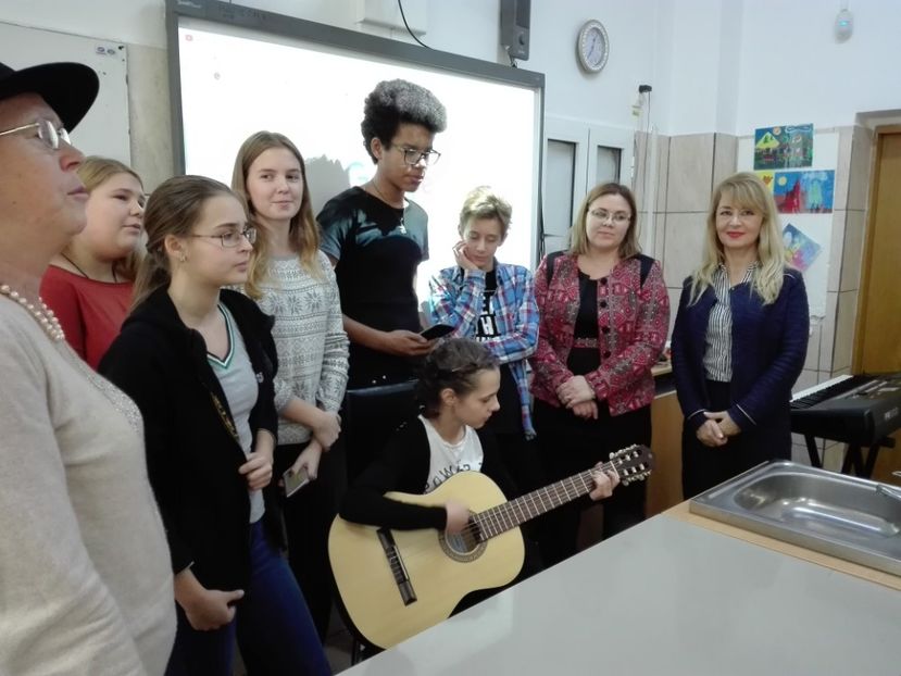  - Activitate de 1 Decembrie