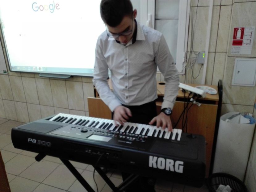  - Activitate de 1 Decembrie