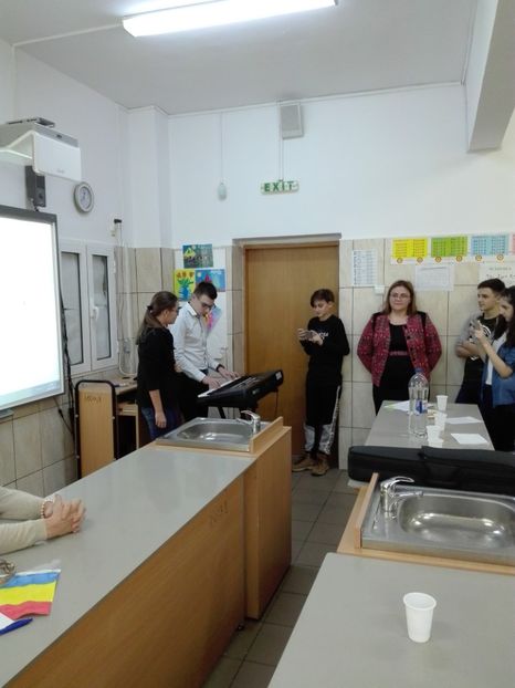  - Activitate de 1 Decembrie